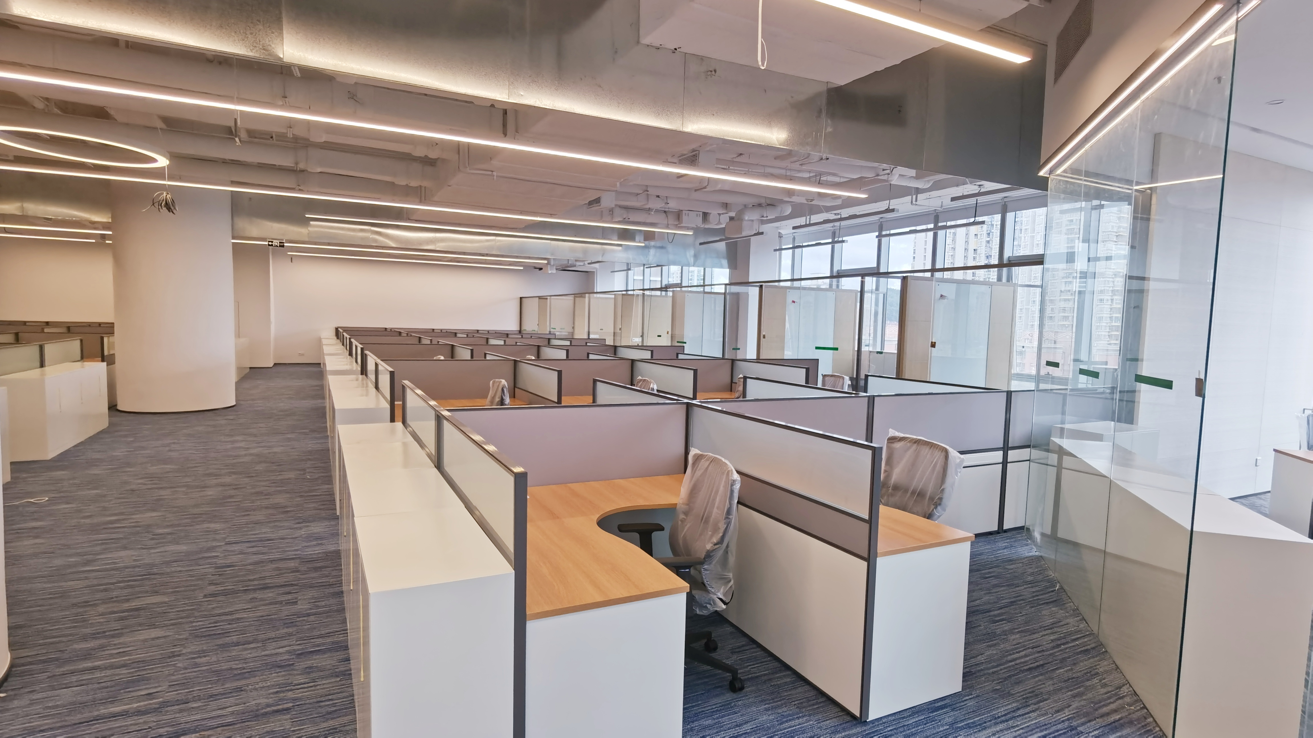 Cadeiras de mesa máximas para escritório