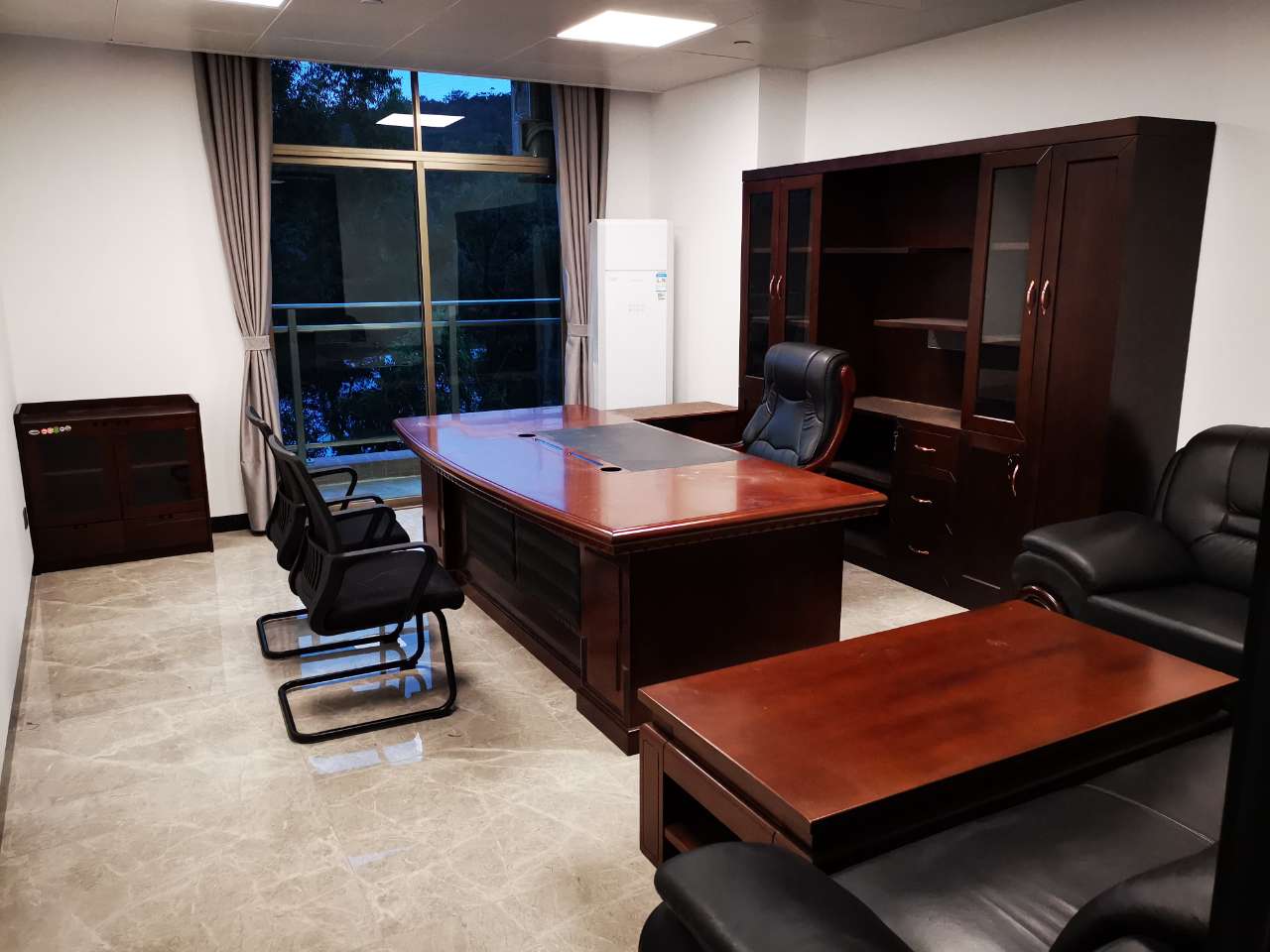 Mesa do escritório executivo