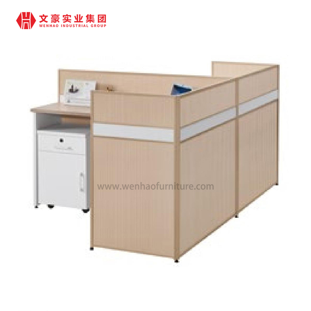 Mesa de escritório para 4 pessoas, novo design moderno, móveis comerciais, estação de trabalho modular, divisória de vidro