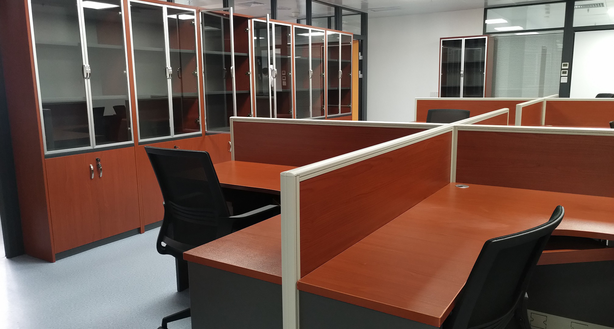 mesas de escrit&oacute;rio