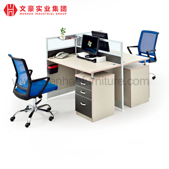 Mesa de escritório executiva Design moderno Mesa de escritório para computador com espaço aberto 2 4 6 lugares Mesa modular para funcionários de escritório
