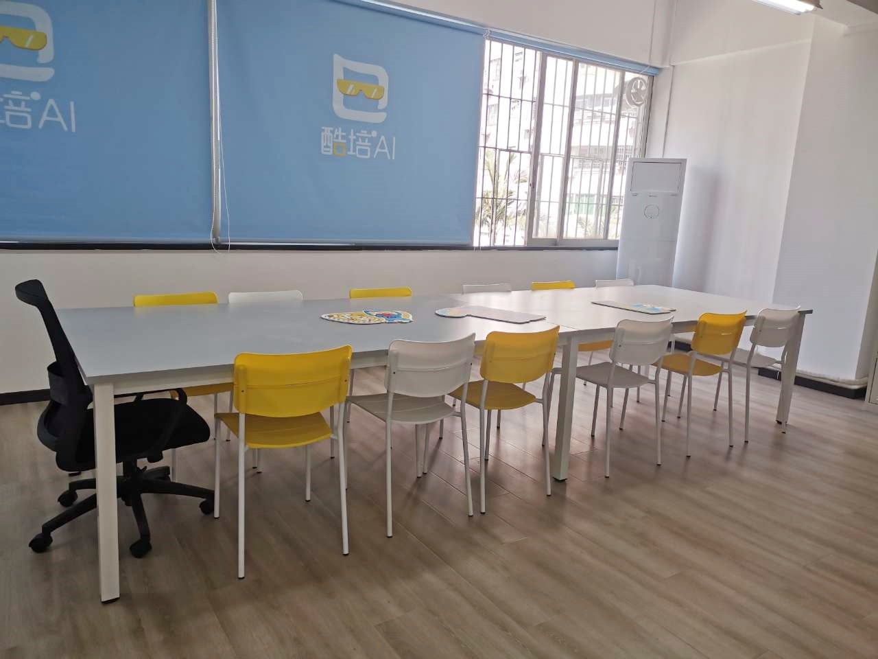 Cadeiras de mesa max de escritório