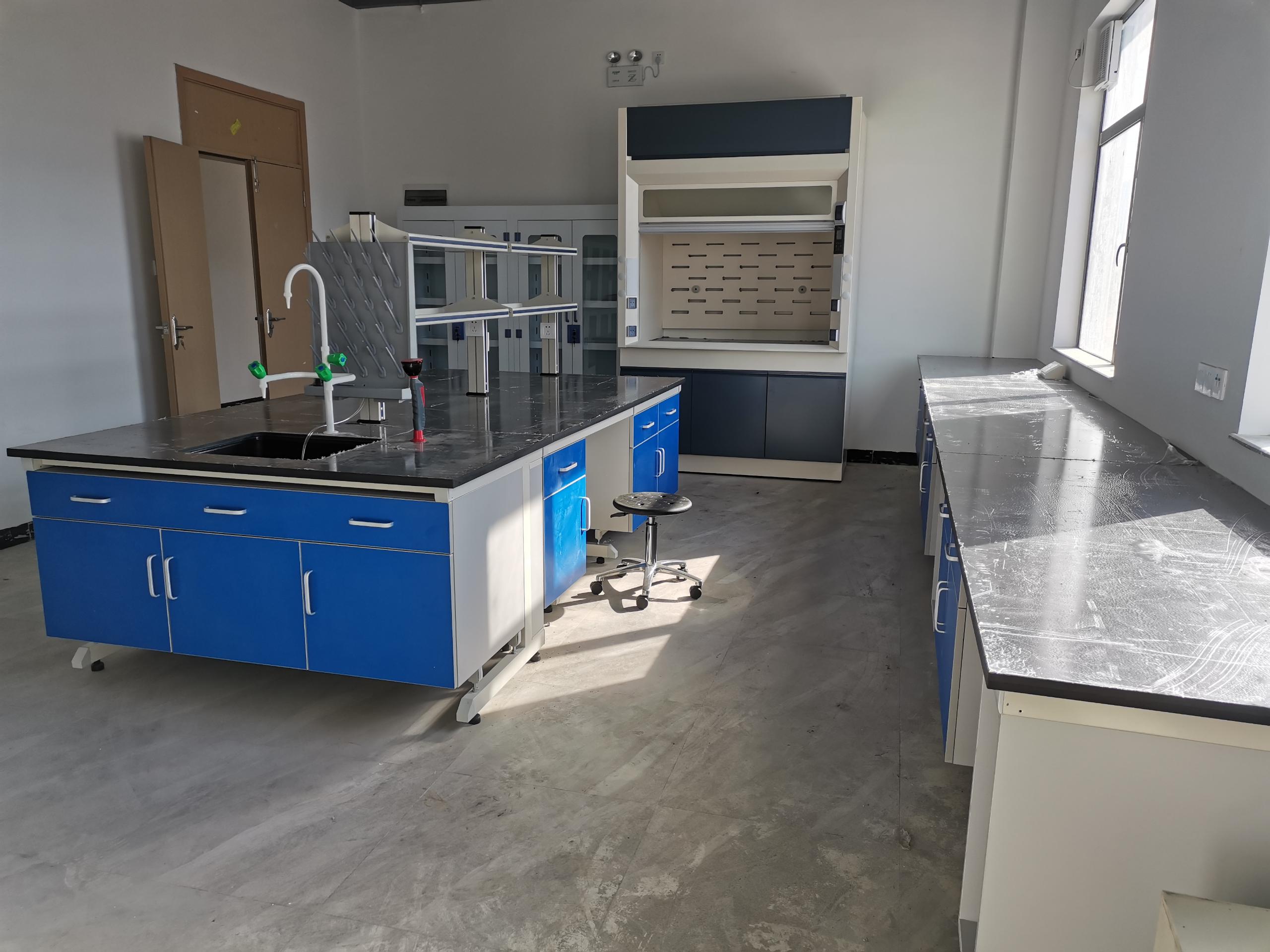 Móveis de laboratório
