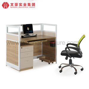 Mesa de escritório de madeira elegante para funcionários Mesa de escritório Mesas de tela de computador