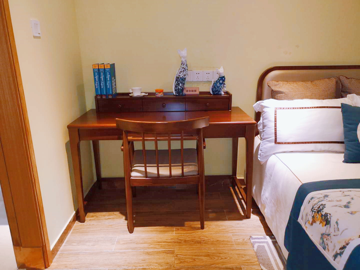 Mesa de cabeceira