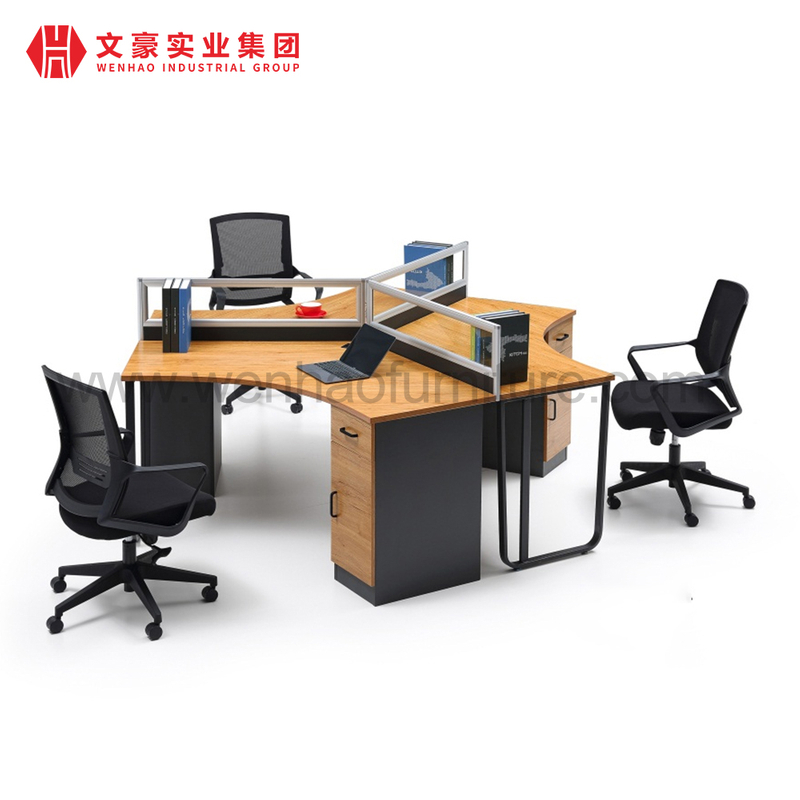 Mesa de escritório com design moderno, móveis comerciais, partições de estação de trabalho para 4 pessoas, mesa para funcionários de escritório 