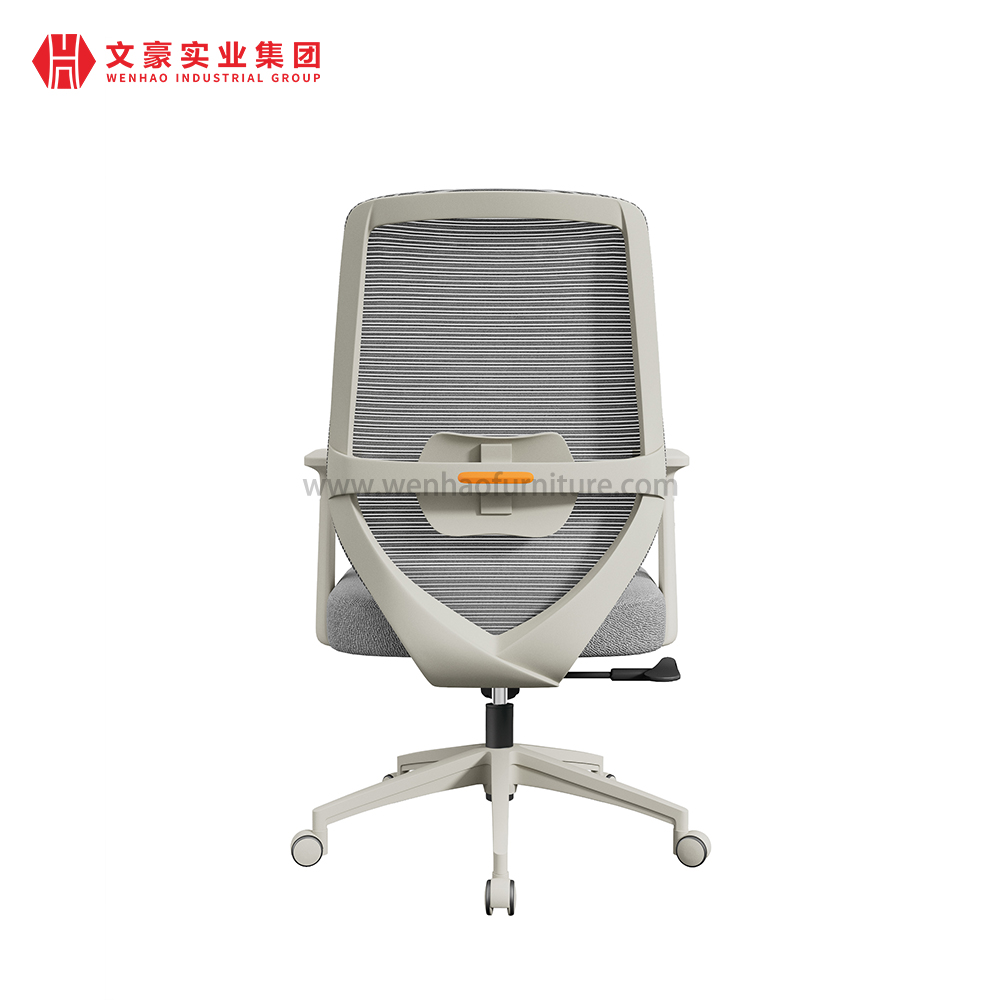 As cadeiras cinzentas do escritório do computador da malha estofaram a fonte da cadeira de mesa do giro em China