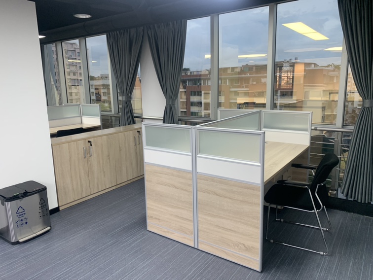 Cadeiras de mesa max de escritório