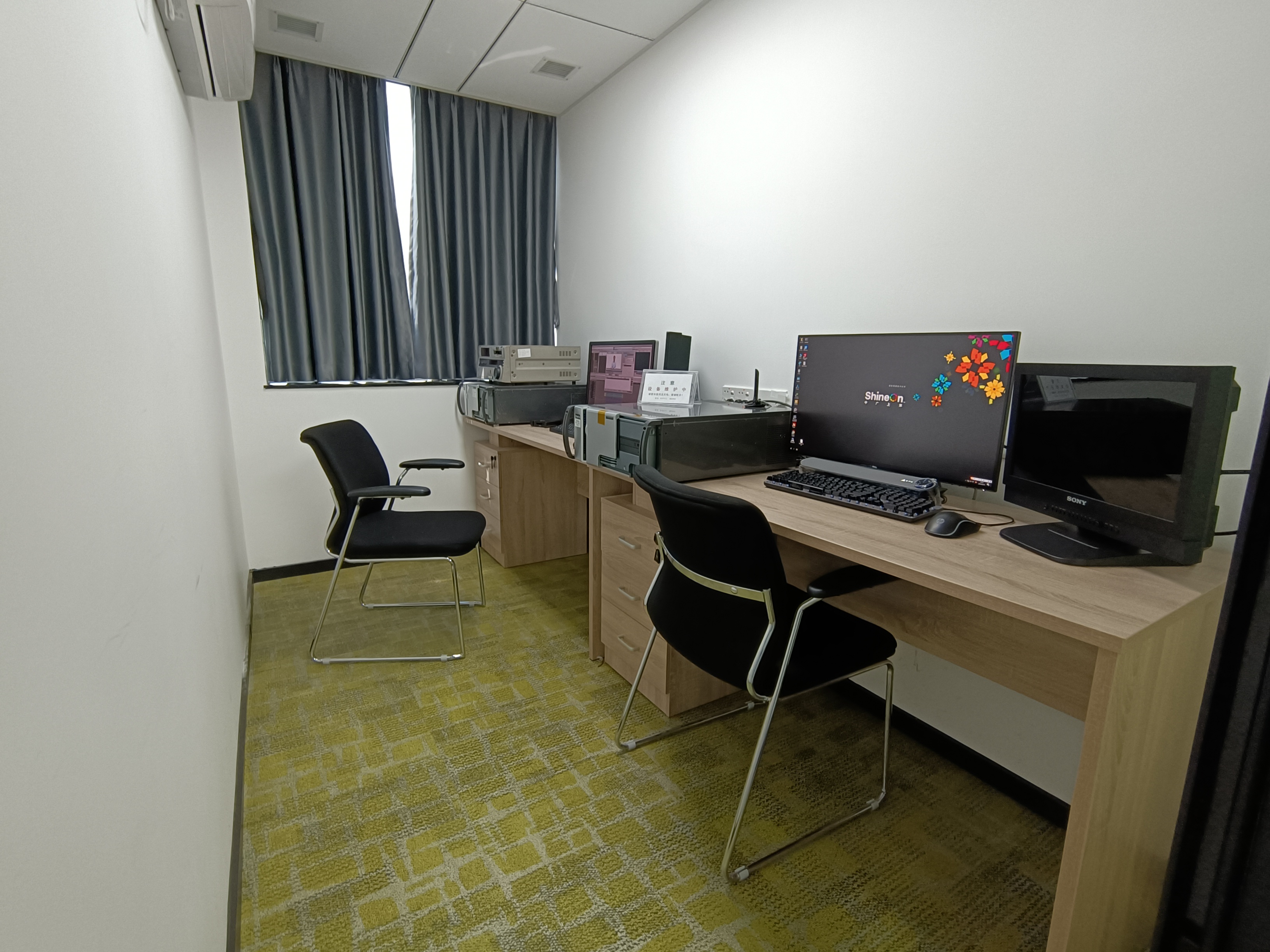 Cadeiras de mesa max de escritório