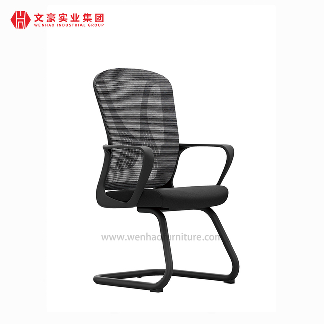Cadeira de conferência de escritório de malha preta moderna com corrimão estofado fornecedor de cadeiras de mesa na China
